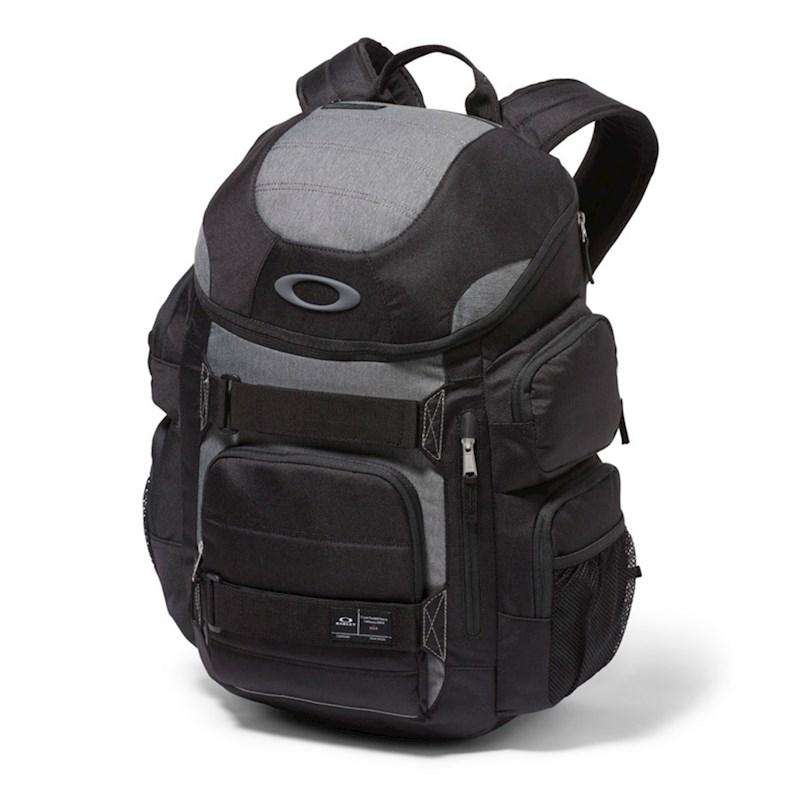 Oakley Enduro  Backpack Black 30 Litres | Rebel Sport