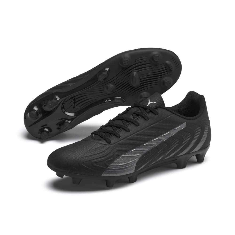 puma black football boots