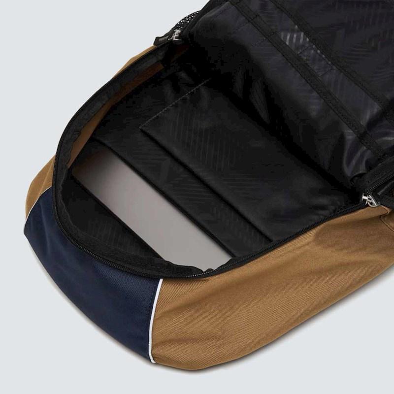 Oakley Enduro 20L  Backpack 20 Litres | Rebel Sport