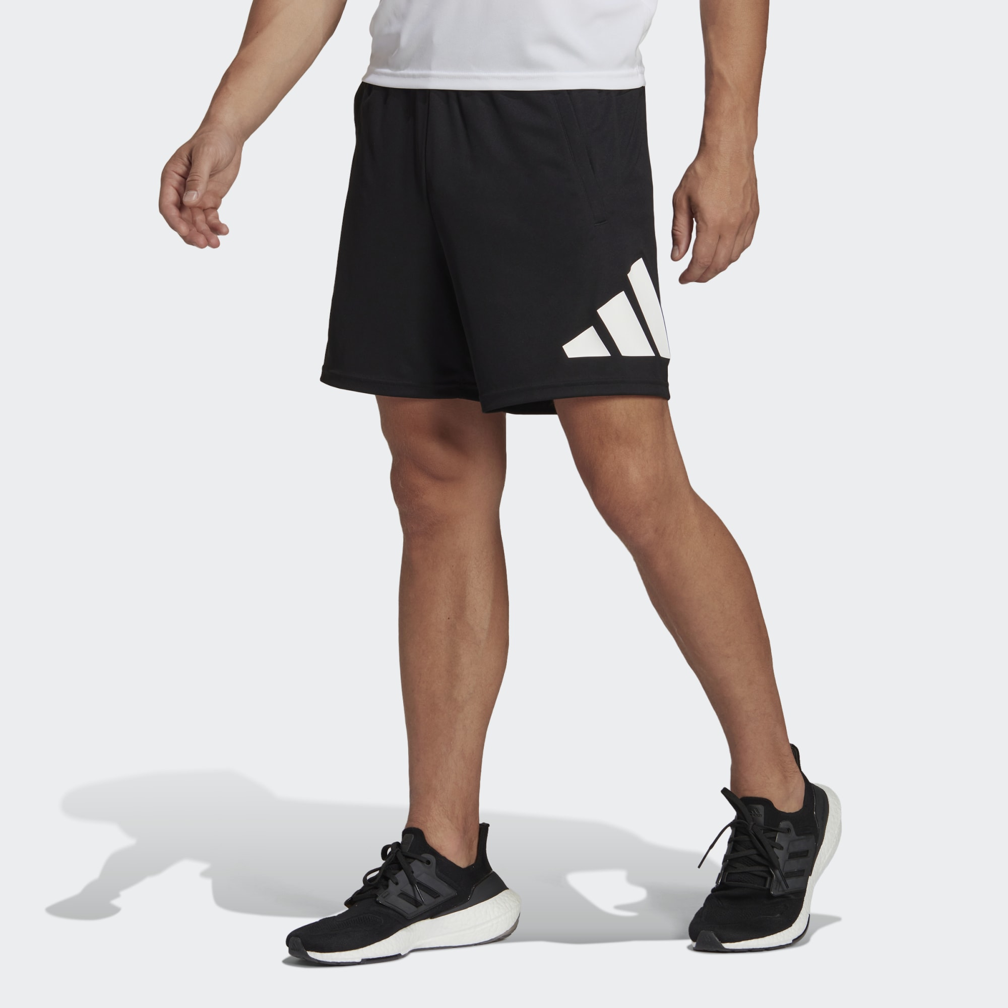 adidas Mens Training Essentials Logo 9 Inch Short